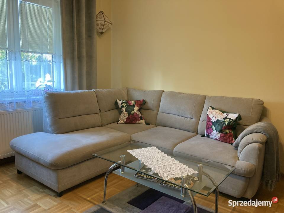 sofa narożnik w popielatym kolorze Sierpc