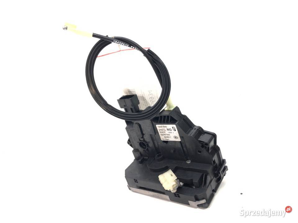 ZAMEK DRZWI PRAWY PRZÓD OPEL CORSA E Hatchback