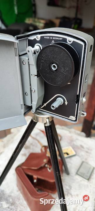 Kamera filmowa 8mm Pentacon AK8stojak Rawicz sprzedam