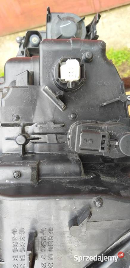LAMPA PRZÓD PRZEDNIA PRAWA TOYOTA YARIS IV 4 mazowieckie Nowy Dwór Mazowiecki