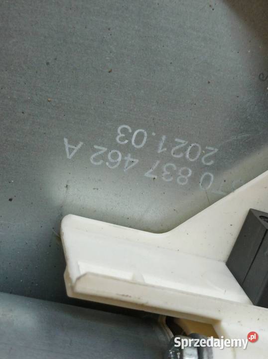 MECHANIZM SZYBY PRAWY PRZÓD 3T0837462A Skoda osobowe