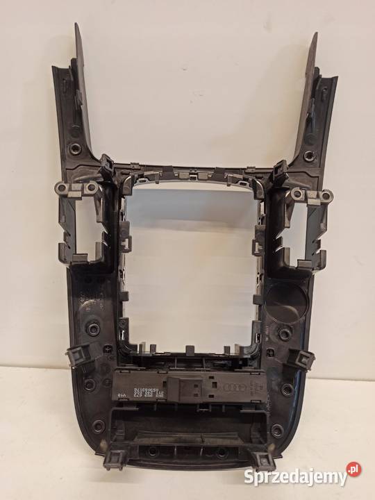 PANEL ŚRODKOWY RAMKA AUDI A4 B8 8K0864261 osobowe dolnośląskie sprzedam