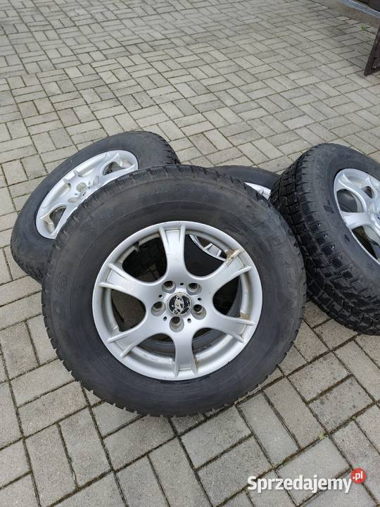 Koła zimowe z Alufelgami Hyundai Tucson 21570R16 Samochodowe sprzedam