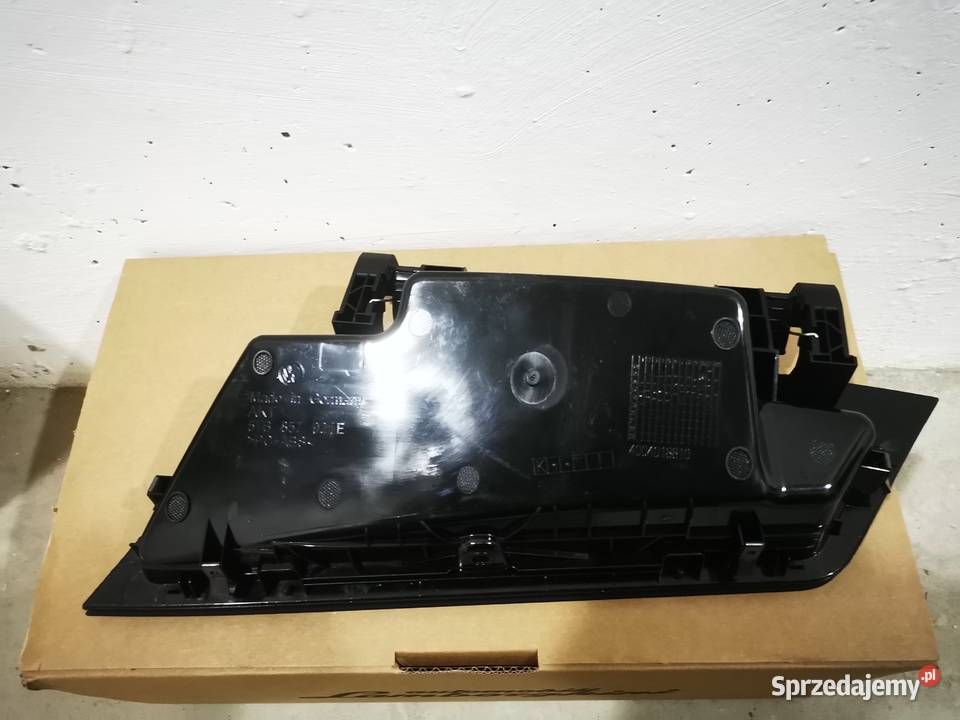 Schowek deski rozdzielczej Touran 5TB857921E