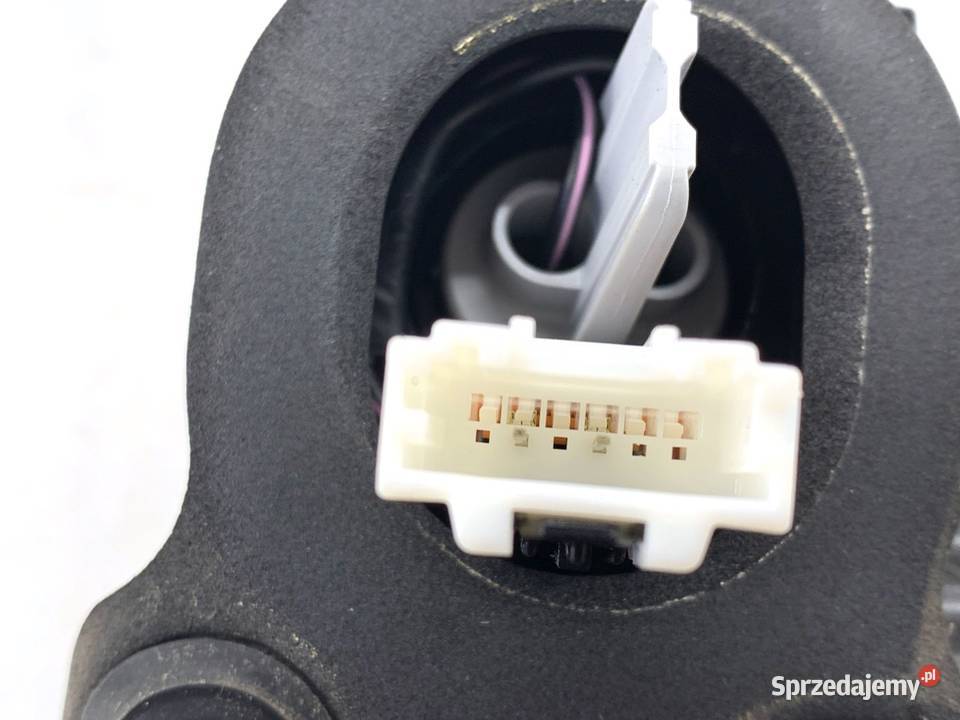 LAMPA TYŁ LEWA WEWNĘTRZNA HYUNDAI KONA 92403J90