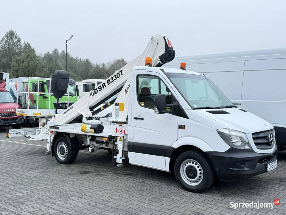 Mercedes Sprinter Podnośnik Koszowy 23m GSR Widełki sprzedam