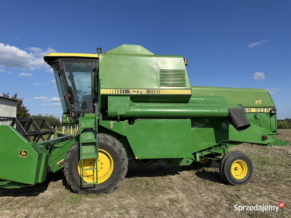John Deere 1075 nieuszkodzony