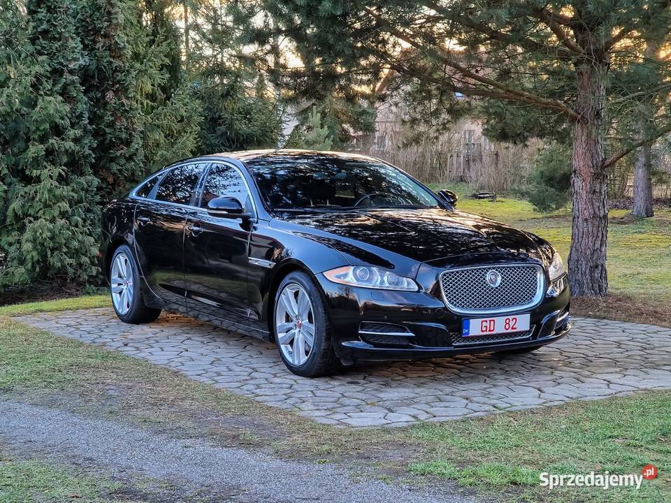 Jaguar XJ Long Portfolio