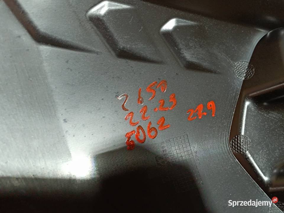 KAWASAKI Z650 Z 650 PODSZYBIE OWIEWKA