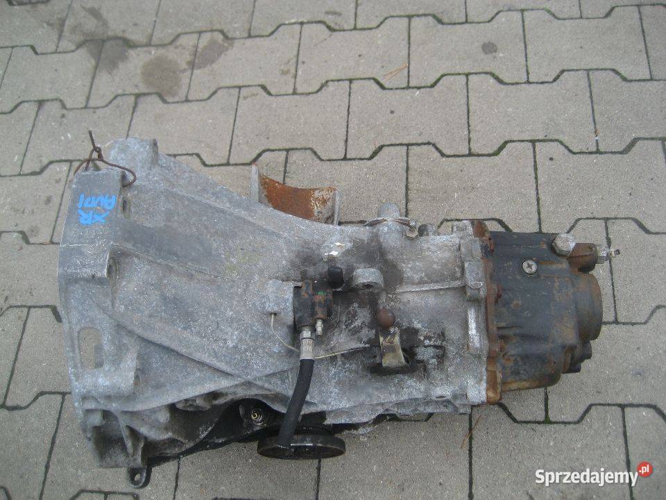audi 100 c3 benzyna skrzynia biegów 4 biegowa Rakoniewice sprzedam