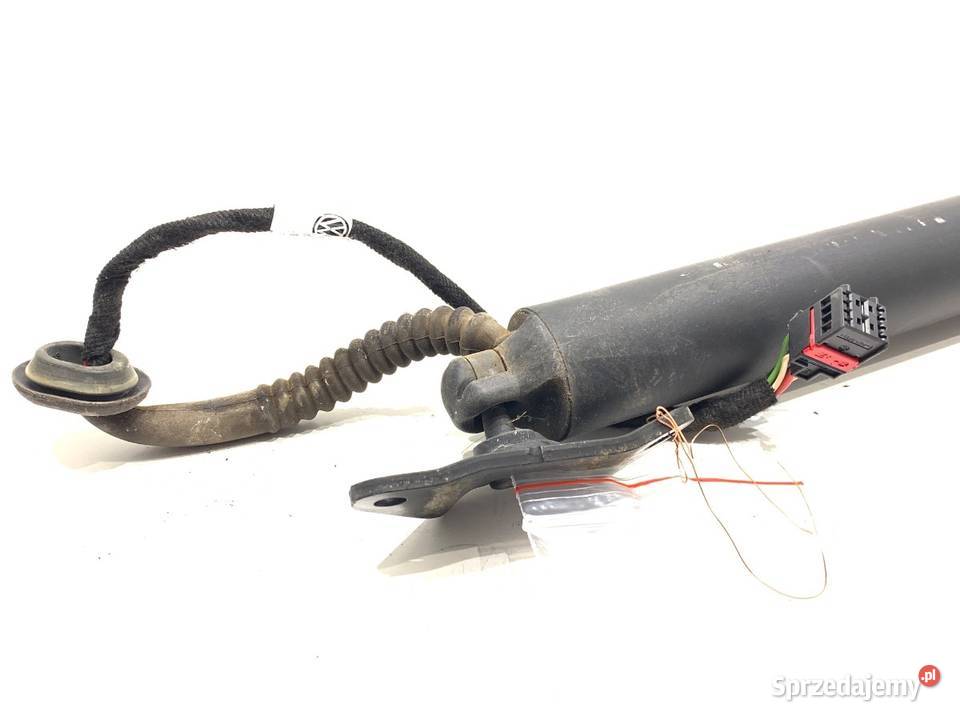 SIŁOWNIK TELESKOP KLAPY PRAWY VW PASSAT B8 osobowe