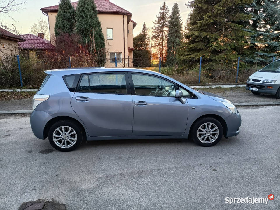 Toyota Verso Bezwypadkowy historia serwisowa 7 komputer pokładowy Janów Lubelski sprzedam