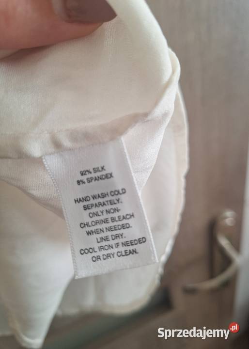 Śliczna kremowa koszulka top na ramiączkach Topy i koszulki Kraków