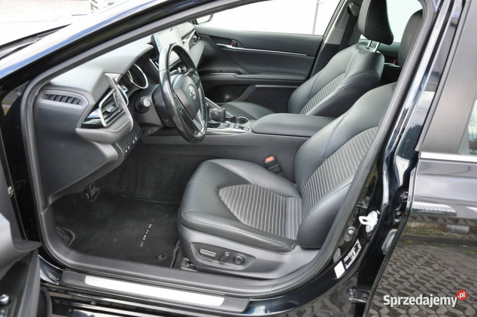 Toyota Camry 25 Hybrid 218 Executive CVT Kamera Camry Stalowa Wola