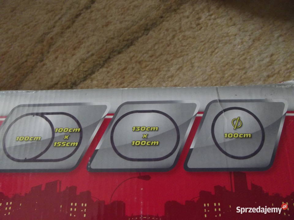 Kolejka elektryczna Tory i pociąg z wagonami Lublin