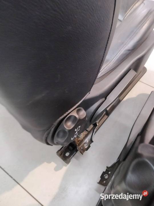 FOTELE LEWY PRAWY PRZÓD KOMPLET SKÓRA Alfa Romeo Rok produkcji 2010 Fotele i kanapy