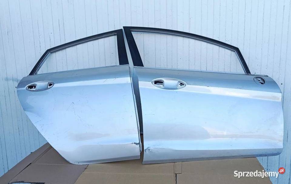 FORD FIESTA MK7 DRZWI PRAWE TYŁ Karoseria zachodniopomorskie sprzedam