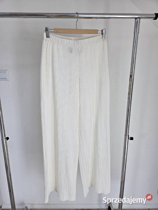 Szerokie luźne proste spodnie w prążki małopolskie Liszki