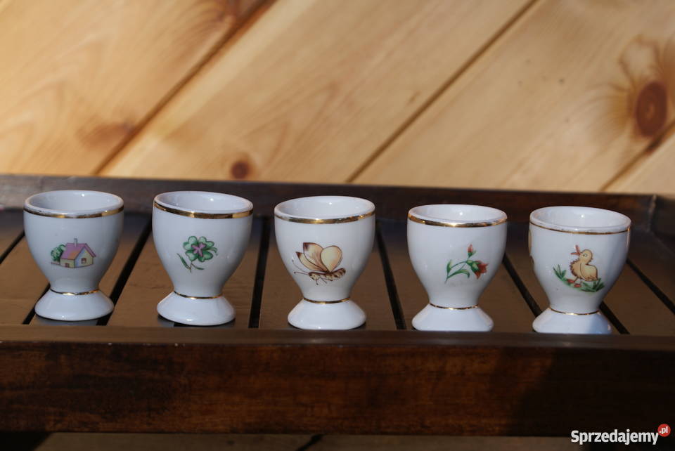 Porcelanowe kieliszki podstawki do jajek mazowieckie