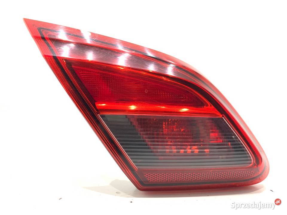 LAMPA TYŁ LEWA WEWNĘTRZNA OPEL CORSA E 39012623
