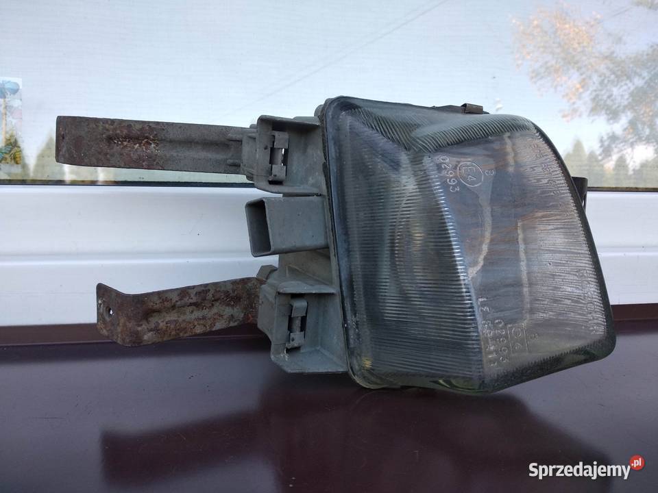 Opel Astra F halogen prawy lampa przeciwmgielna osobowe Sieradz