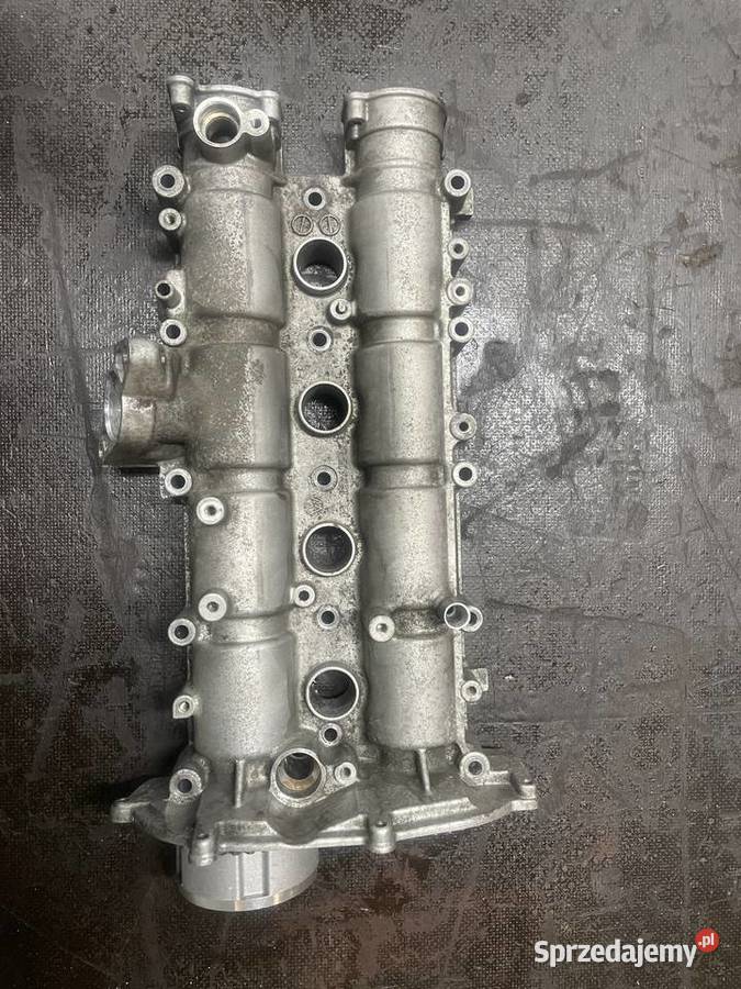 Pokrywa zaworów 14 Tsi CAVD 03C 103 475 BC Kartuzy