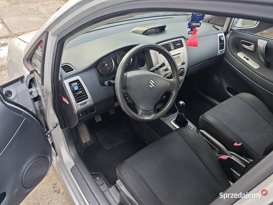Suzuki Liana 16 benzyna 2005 103KM Liana