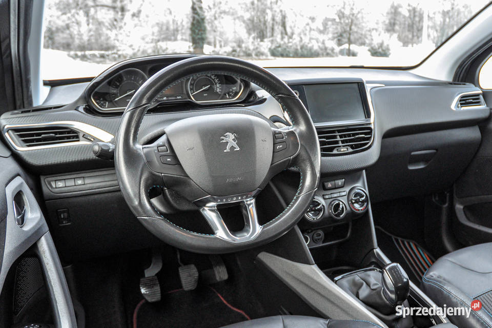 Peugeot 2008 Skóry 2015 r Bezwypadkowy benzyna