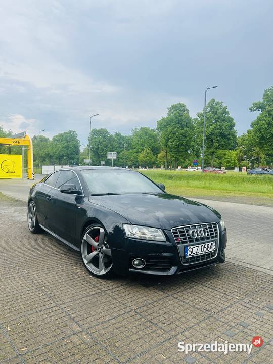 Audi a5 fajny stan Rok produkcji 2009 łódzkie