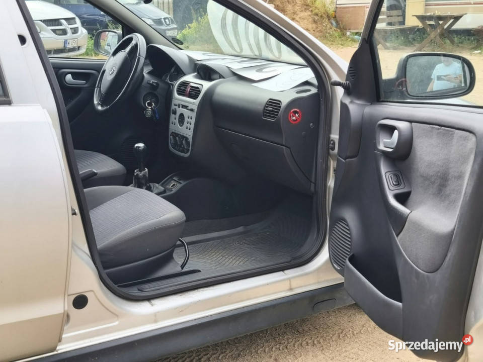 Opel Corsa 2003r 12 Benzyna 5 Drzwi Klimatyzacja nieuszkodzony Warszawa