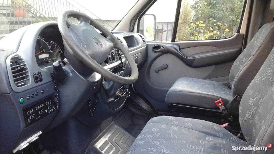ambulans karetka mercedes sprinter 313 cdi Biskupiec-Kolonia Druga