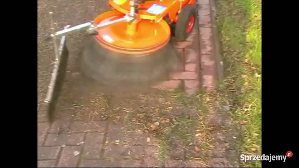 Szczotka do chwastów pchana marki Michaelis Lublin