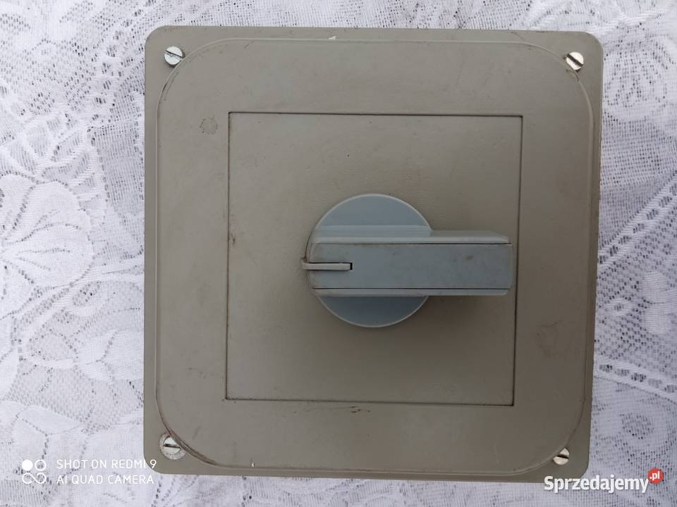 Wyłącznik przełącznik 01 DDR 6035 0064 311120 Żnin