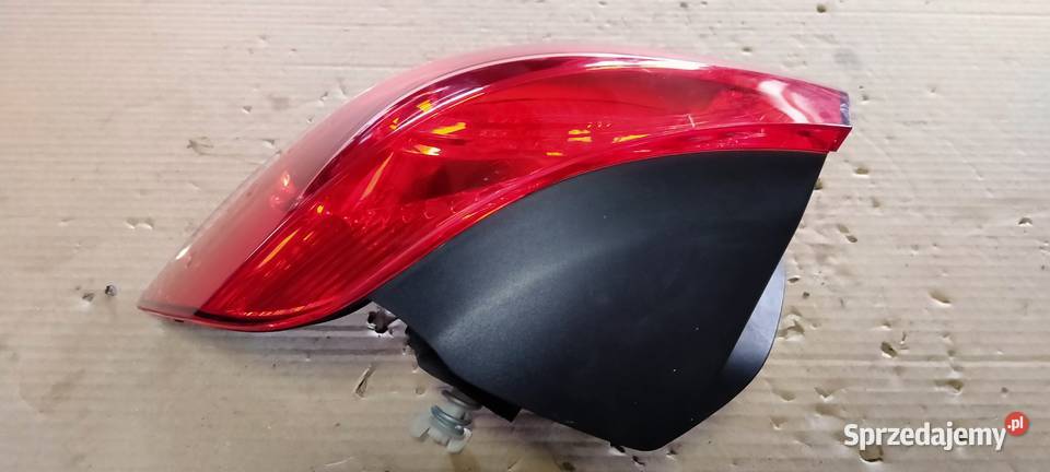 VW GOLF VI HB 0813 LAMPA TYLNA PRAWA W BŁOTNIK osobowe Bielsko-Biała