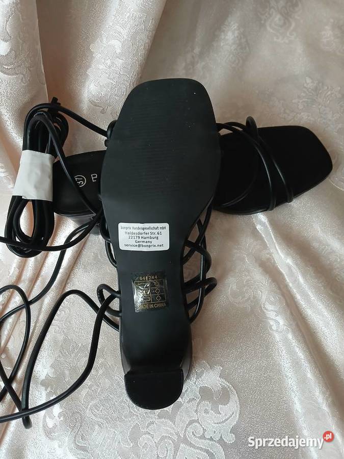Czarne sandały rzymianki BODYFLIRT bonprix 37 skóra ekologiczna Sochaczew