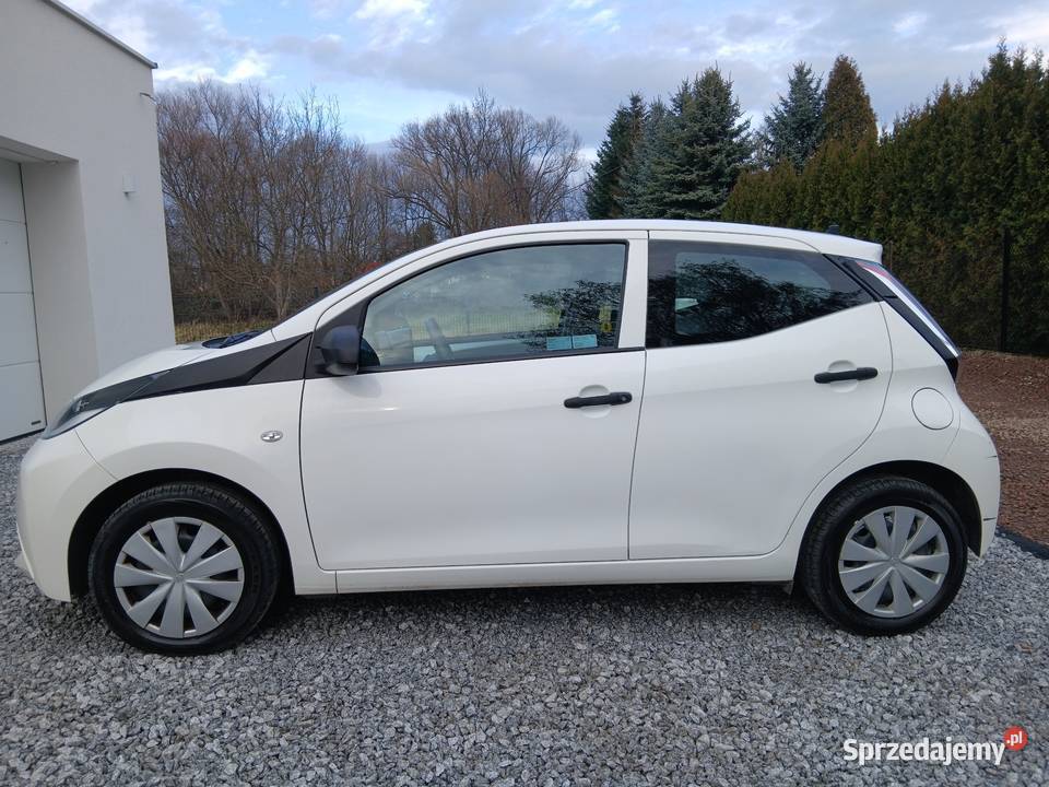 Toyota Aygo osalon Polska pierwszy właściciel 69KM Kraków