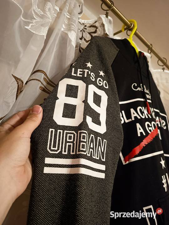 Męska Czarna Bluza z Kapturem Hoodie z Nadrukiem czarny Suwałki
