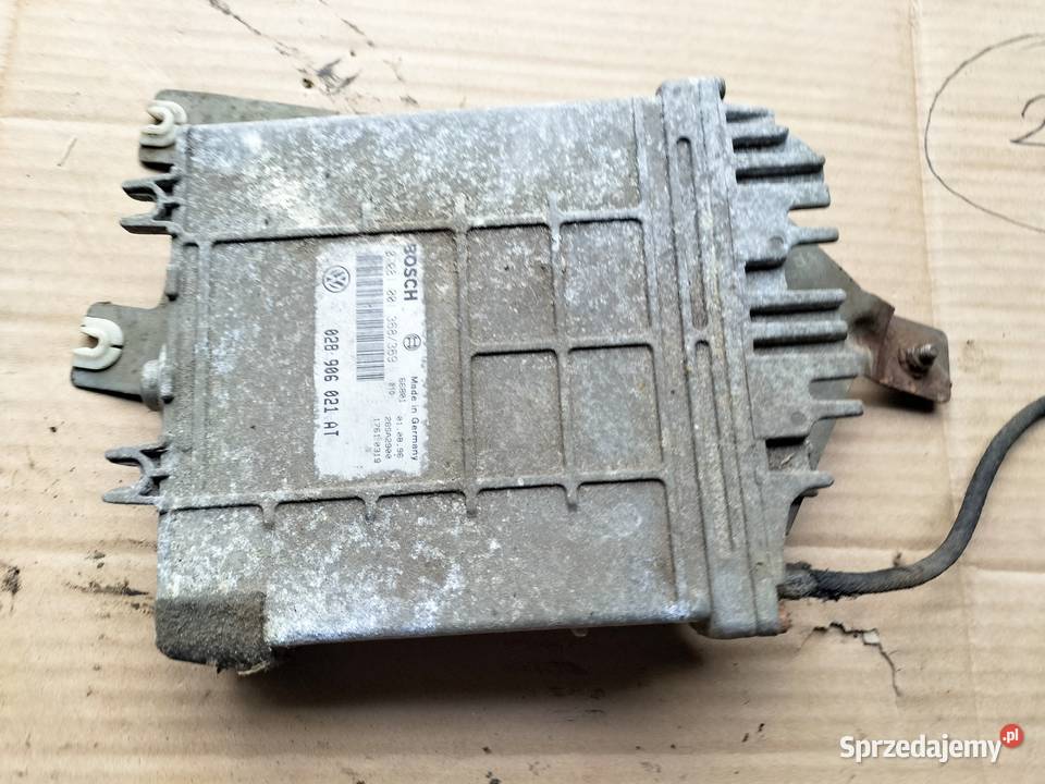 VW PASSAT B4 19TDI 0281001368369 028906021AT osobowe