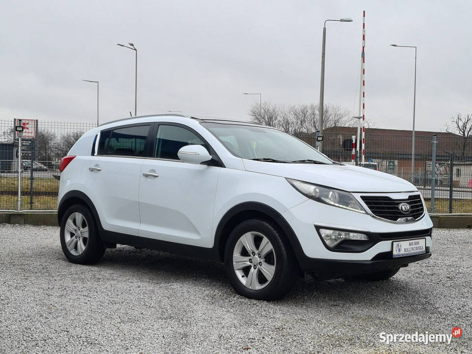 Kia Sportage Szyberdach Navi PDC Kamera Led ABS sprzedam