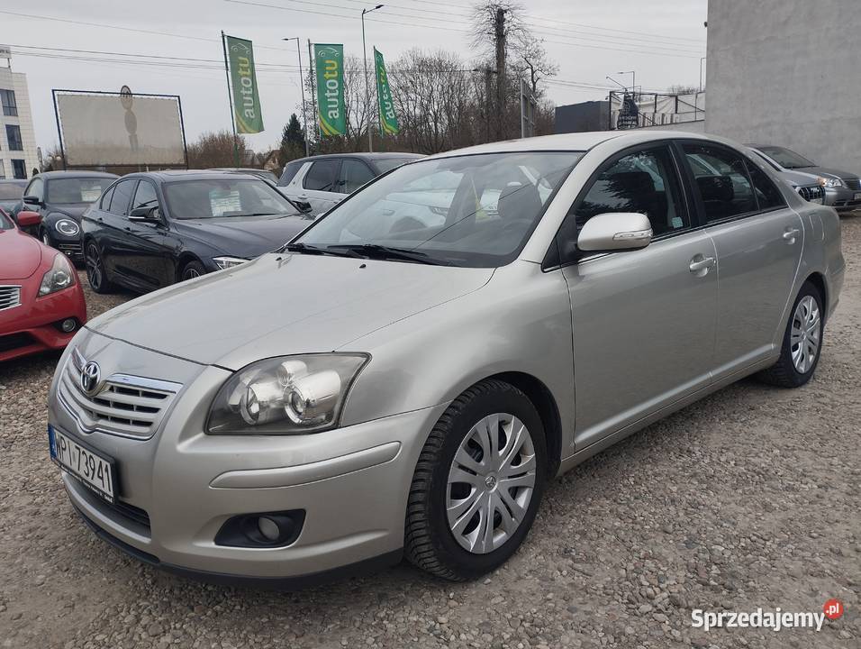 Toyota Avensis Navi Hak LIFT Długie opłaty nieuszkodzony