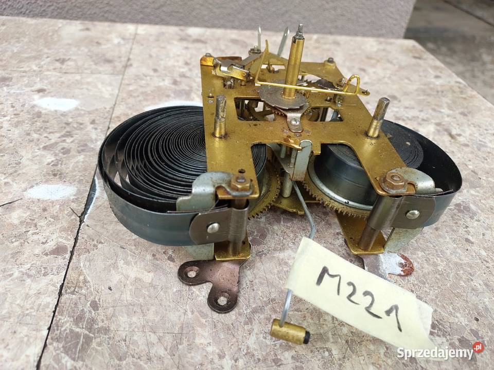 M221 Mechanizm starego zegara ściennego 31 Tczew
