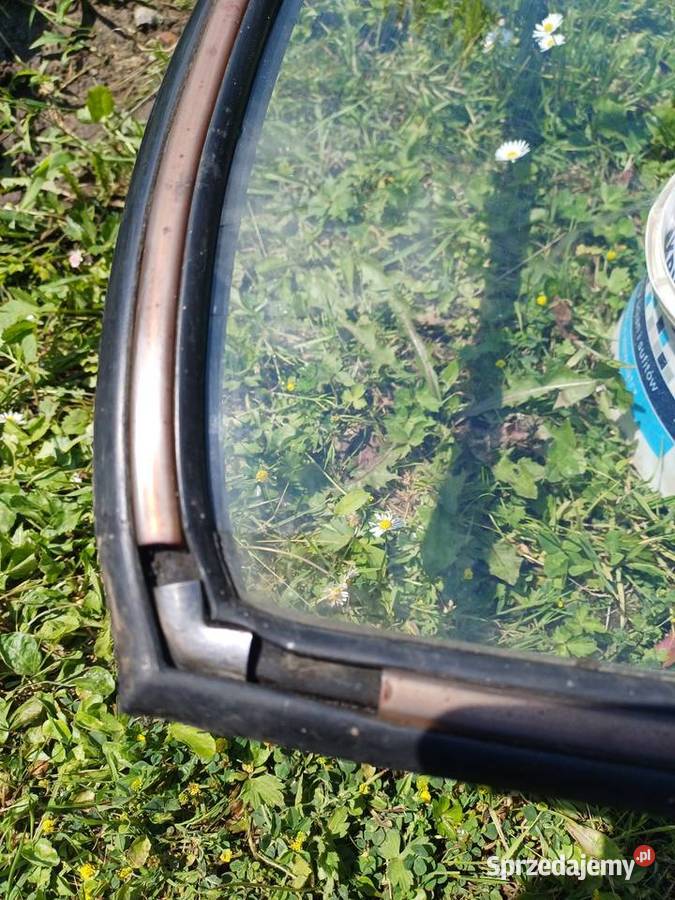 Szyba przednia s Gobain chyba do FIAT 128 sport