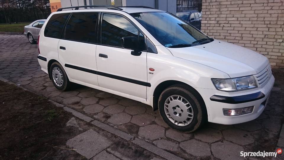 Mitsubishi Space Wagon 4x4 światła przeciwmgielne Głowno