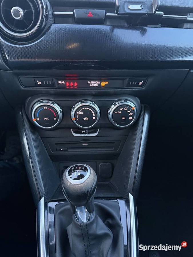 Mazda 2 15 Skyactiv90 serwisowany 1 właściciel sprzedam