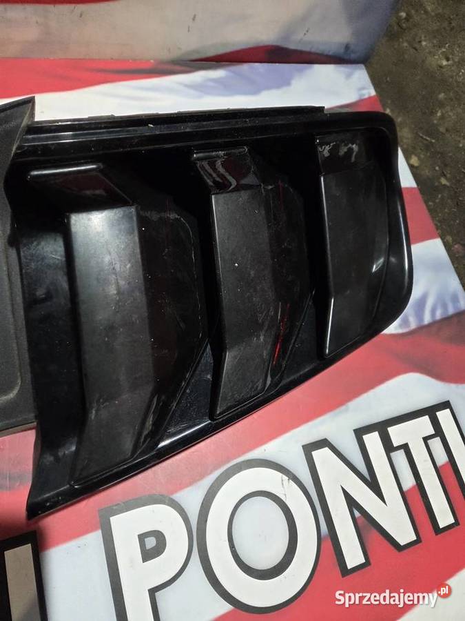 LAMPA TYLNA L R FORD MUSTANG 1823 R WERSJA USA Kawnice