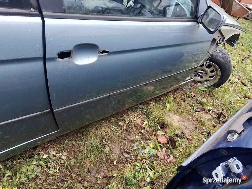 Drzwi BMW E46 compactlusterkozamekpodnośnik Rok produkcji 2002