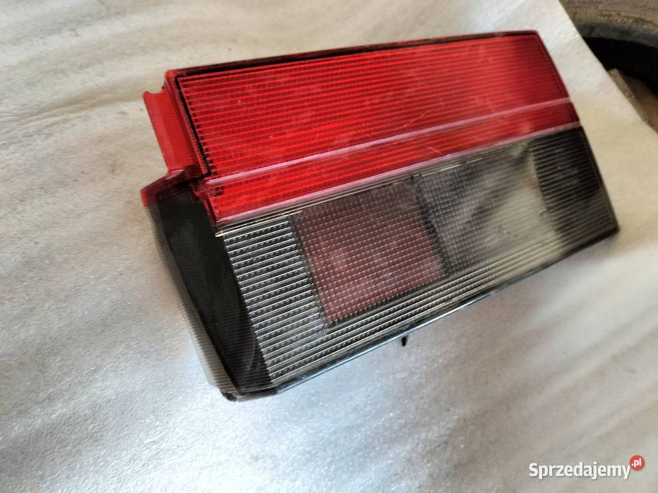 SEAT TOLEDO 1 LAMPA TYŁ KLAPA Kamień-Kolonia