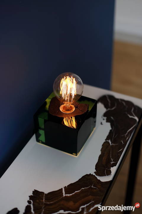 Lampka czarny dąb barwiony epoksyd żywica Edison Warszawa