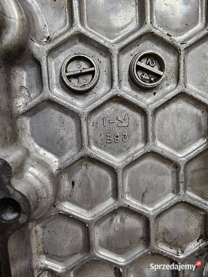 Suzuki GSX 600 miska oleju olejowa pokrywa Dolna Jelenia Góra sprzedam