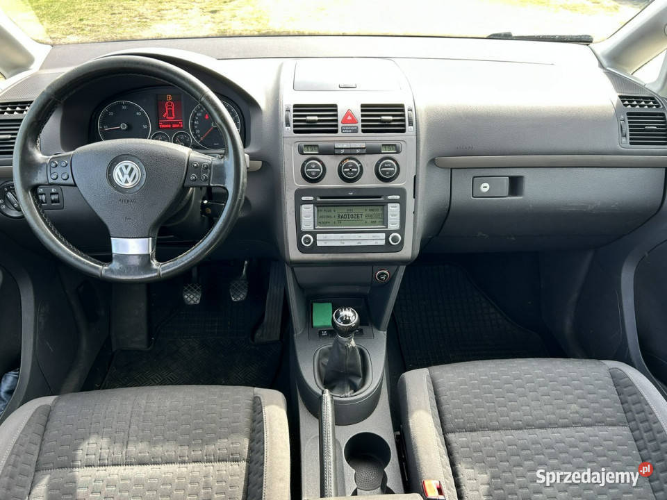 Volkswagen Touran II 20102015 1896cm3 Touran mazowieckie Nowe Iganie
